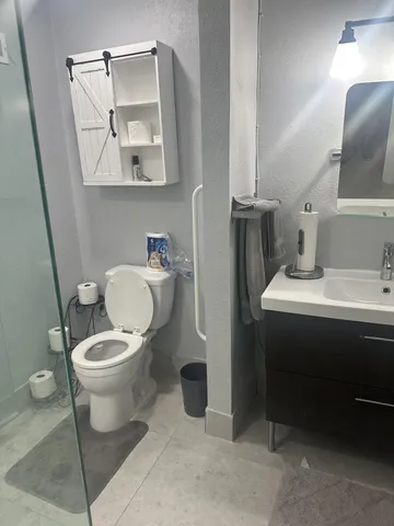 $7,000 | 1238 Hillsboro Mile, Unit 509, Hillsboro Beach, FL 33062