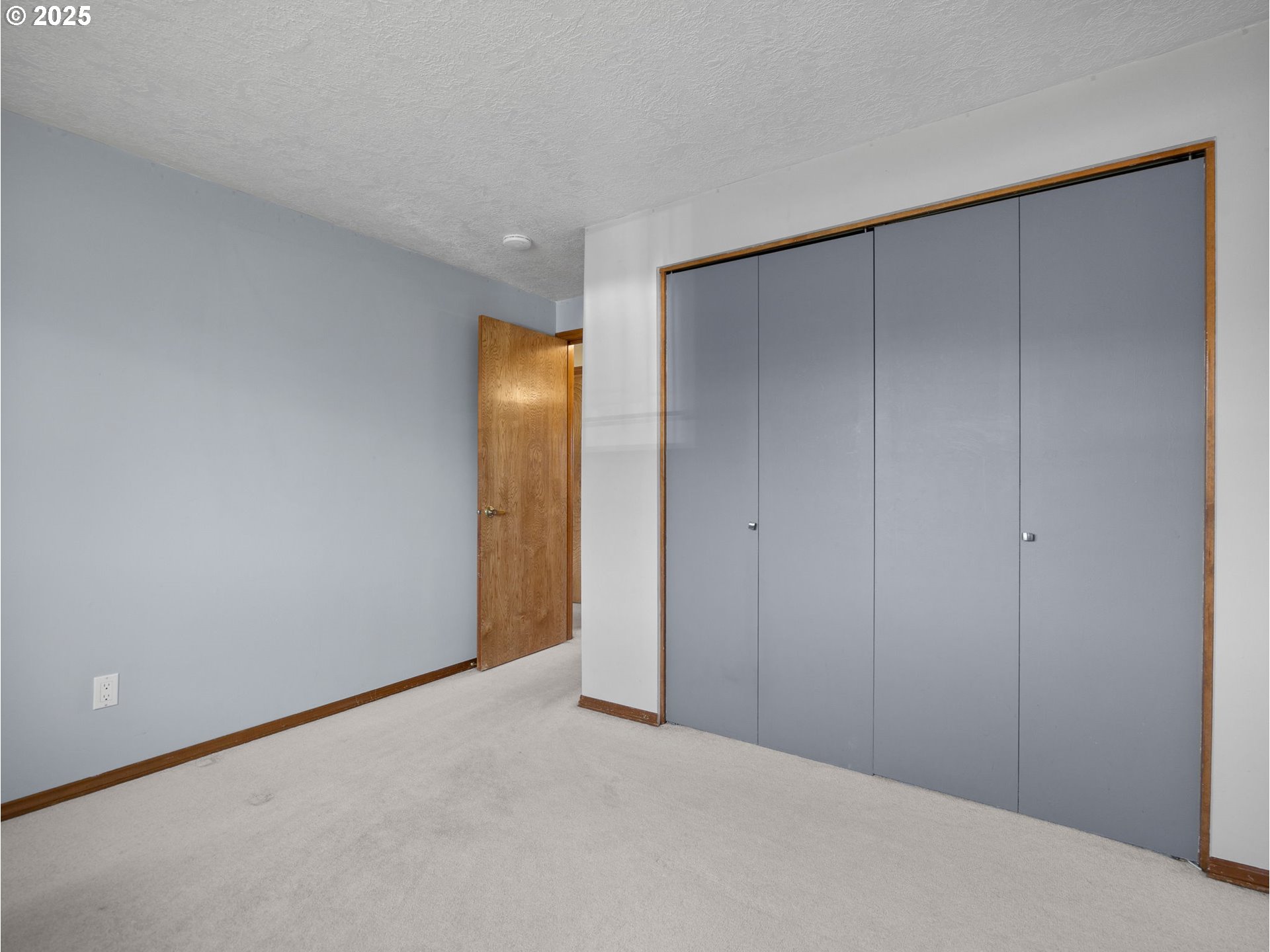 462 Northeast 24th Street Gresham, OR 97030 - Photo 26 of 37 a view of an empty room