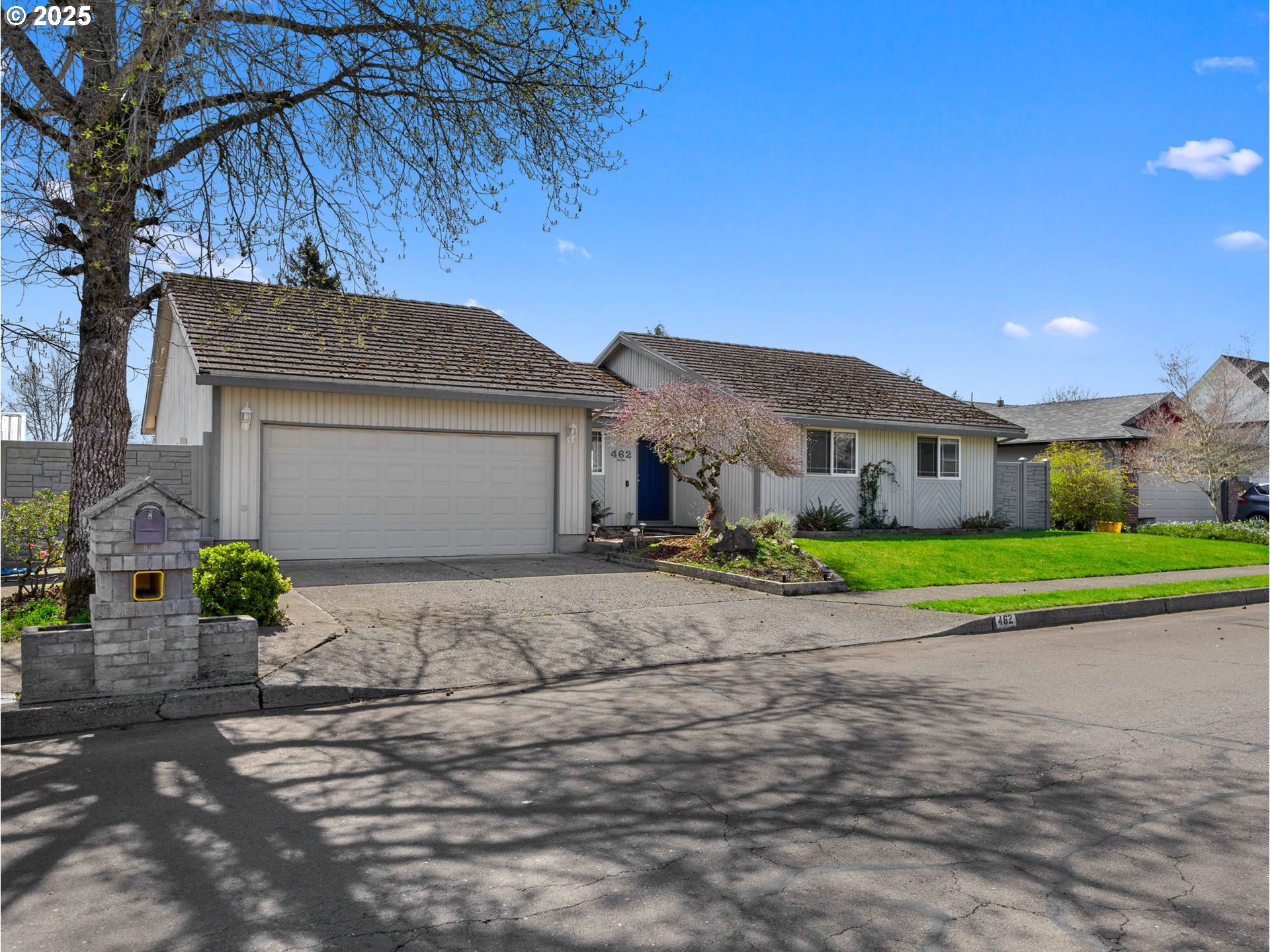 462 Northeast 24th Street Gresham, OR 97030 - Photo 3 of 37 a front view of house with yard and green space
