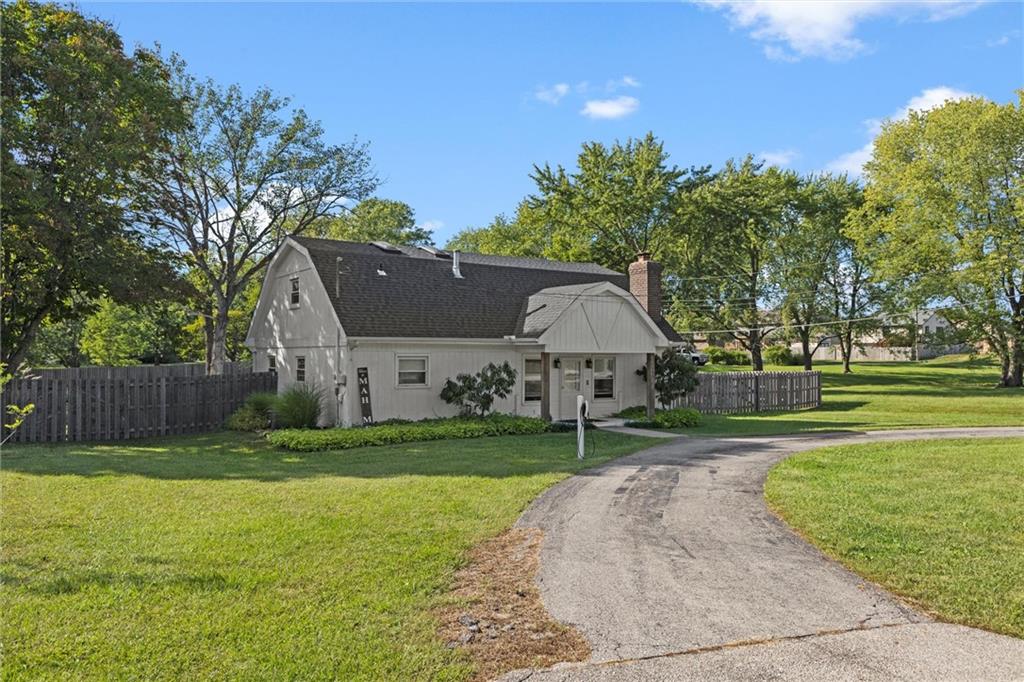 985 Harr-Grove Road Peculiar, MO 64078 - Photo 2 of 36