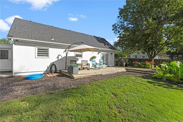 $350,000 | 985 Harr-Grove Road, Peculiar, MO 64078