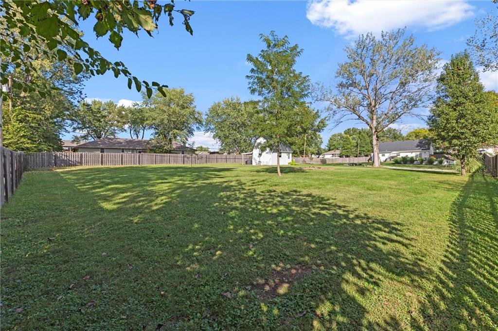 985 Harr-Grove Road Peculiar, MO 64078 - Photo 32 of 36