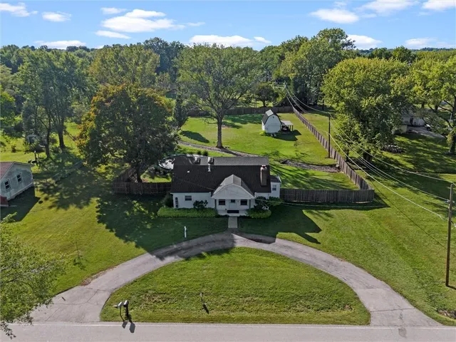 $350,000 | 985 Harr-Grove Road, Peculiar, MO 64078