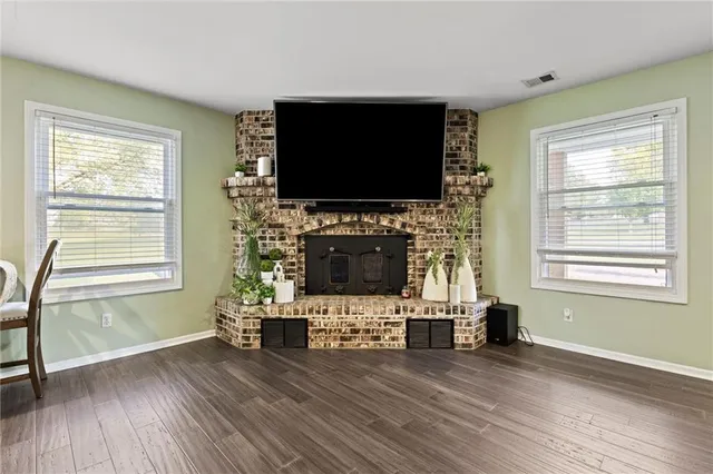 $350,000 | 985 Harr-Grove Road, Peculiar, MO 64078