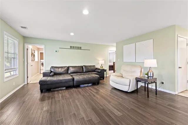 $350,000 | 985 Harr-Grove Road, Peculiar, MO 64078