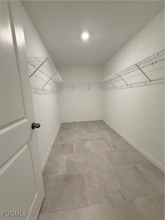 a view of room with an empty space