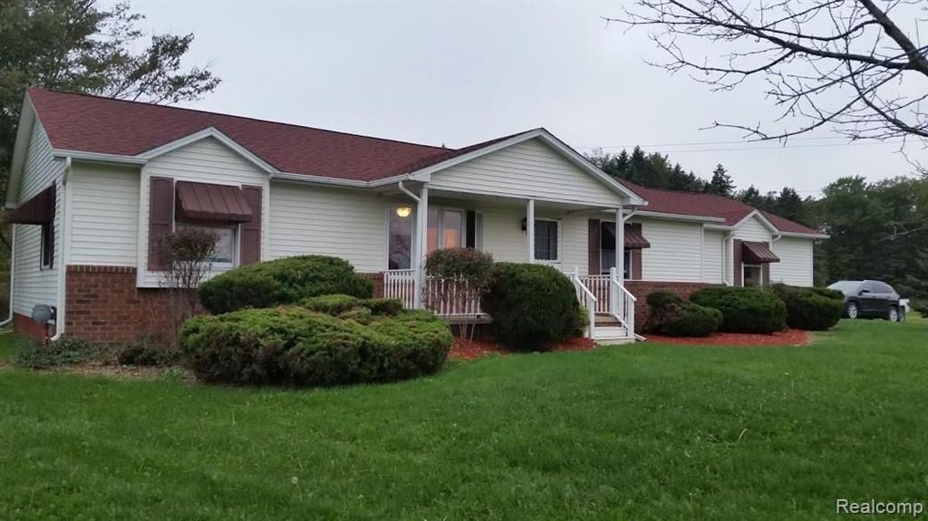 15151 Downey Road Capac, MI 48014 - Photo 4 of 24