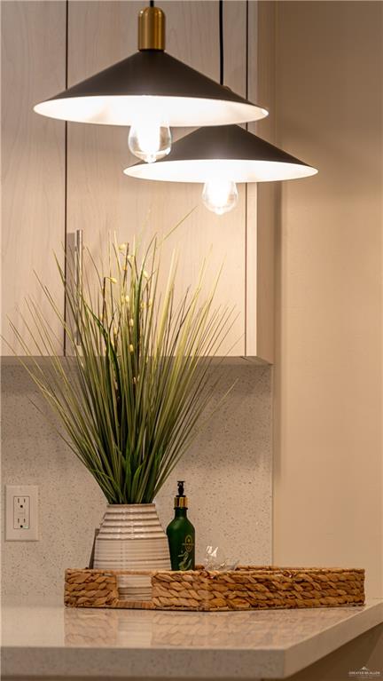 11500 North 25th Lane, Unit 2 McAllen, TX 78504 - Photo 15 of 19 a vase of flowers sitting on a table