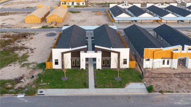 $1,250 | 11500 North 25th Lane, Unit 2, McAllen, TX 78504