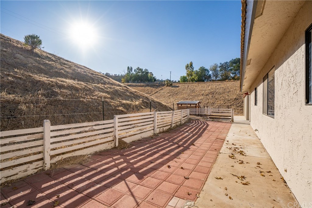 2140 Stallion Way Paso Robles, CA 93446 - Photo 18 of 22
