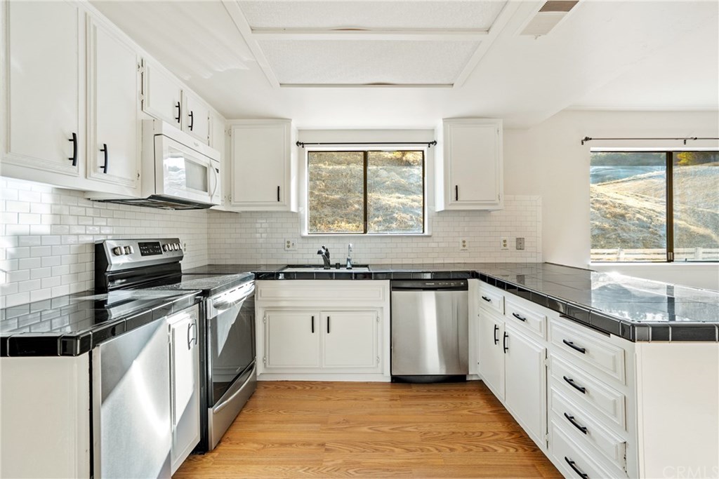 2140 Stallion Way Paso Robles, CA 93446 - Photo 8 of 22