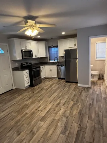 $1,800 | 14 Winsor Avenue, Unit B, Concord, NH 03303