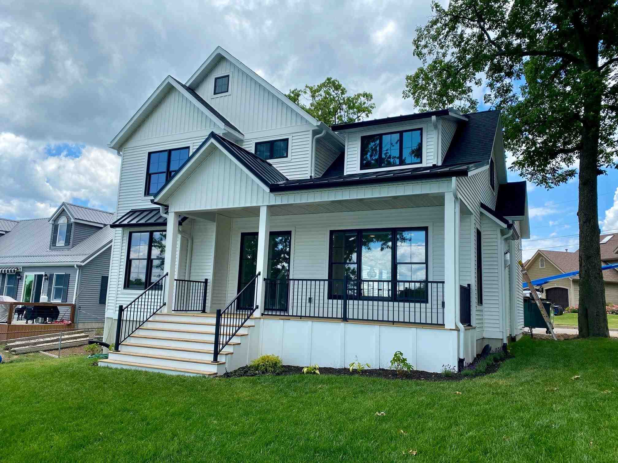 1717 Colonial Drive Rochester, IN 46975 - Photo 1 of 21