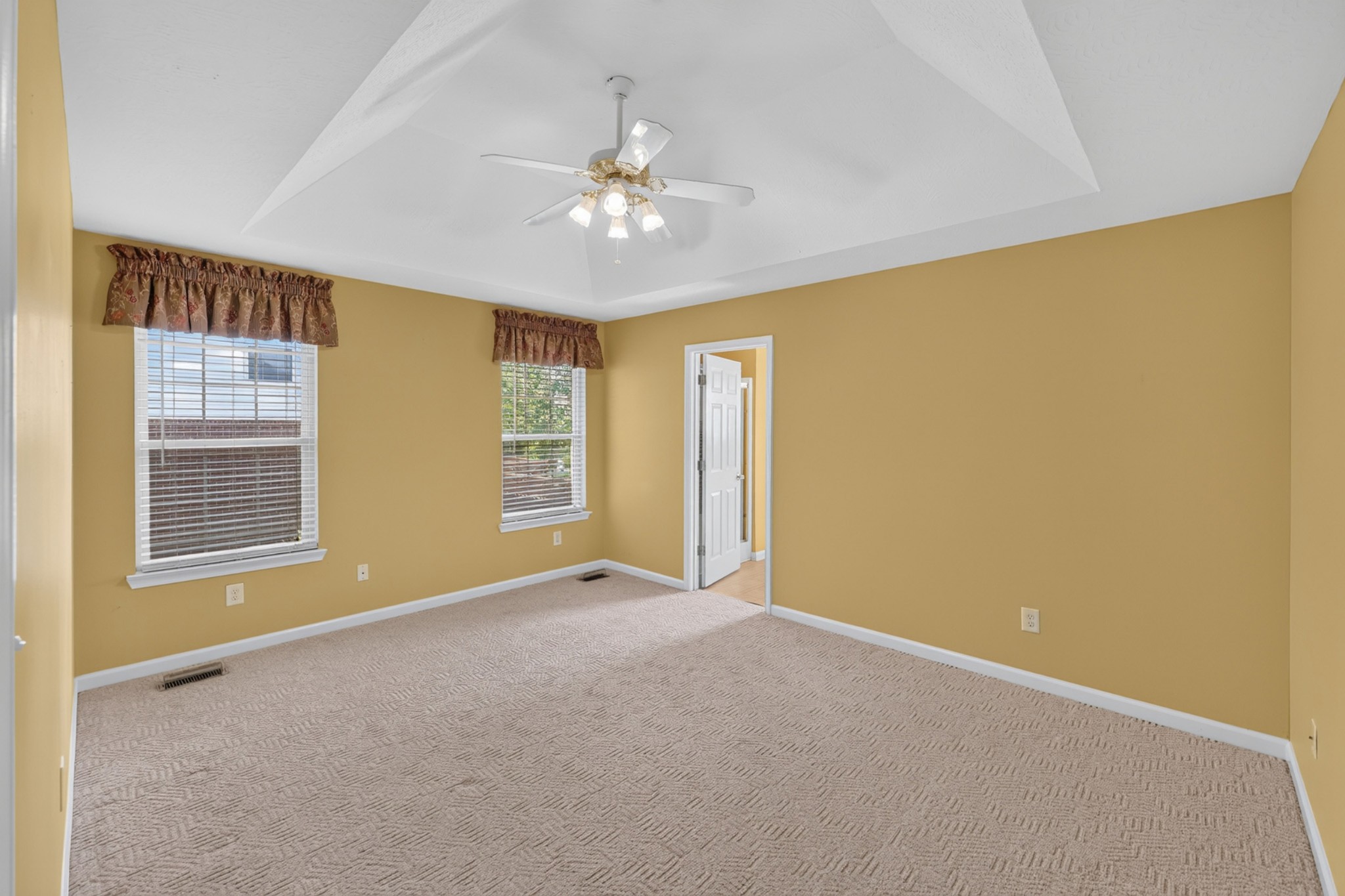 438 Buffalo Ridge Gallatin, TN 37066 - Photo 14 of 40 Gallery Image 14