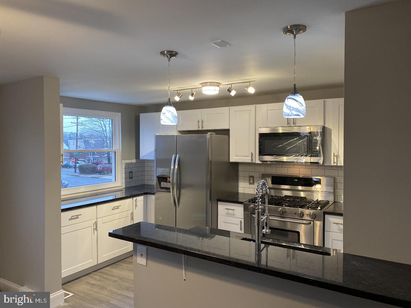 3469 Holyoke Road Philadelphia, PA 19114 - Photo 2 of 22 Gallery Image 2
