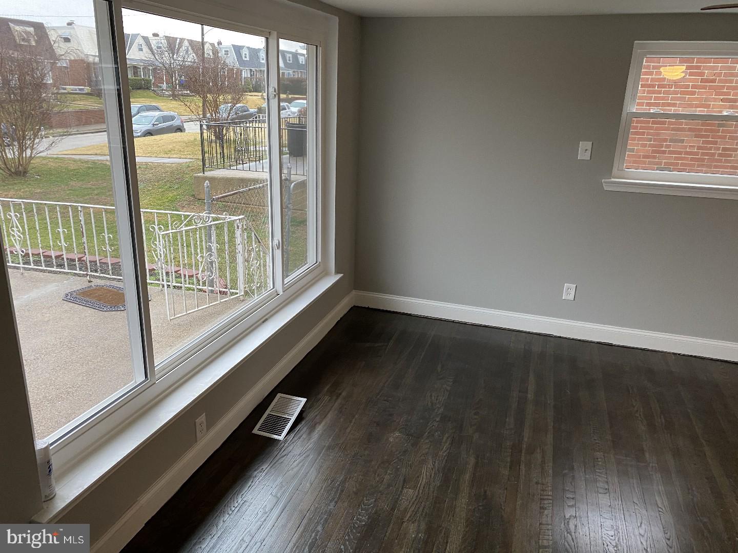 3469 Holyoke Road Philadelphia, PA 19114 - Photo 6 of 22 Gallery Image 6