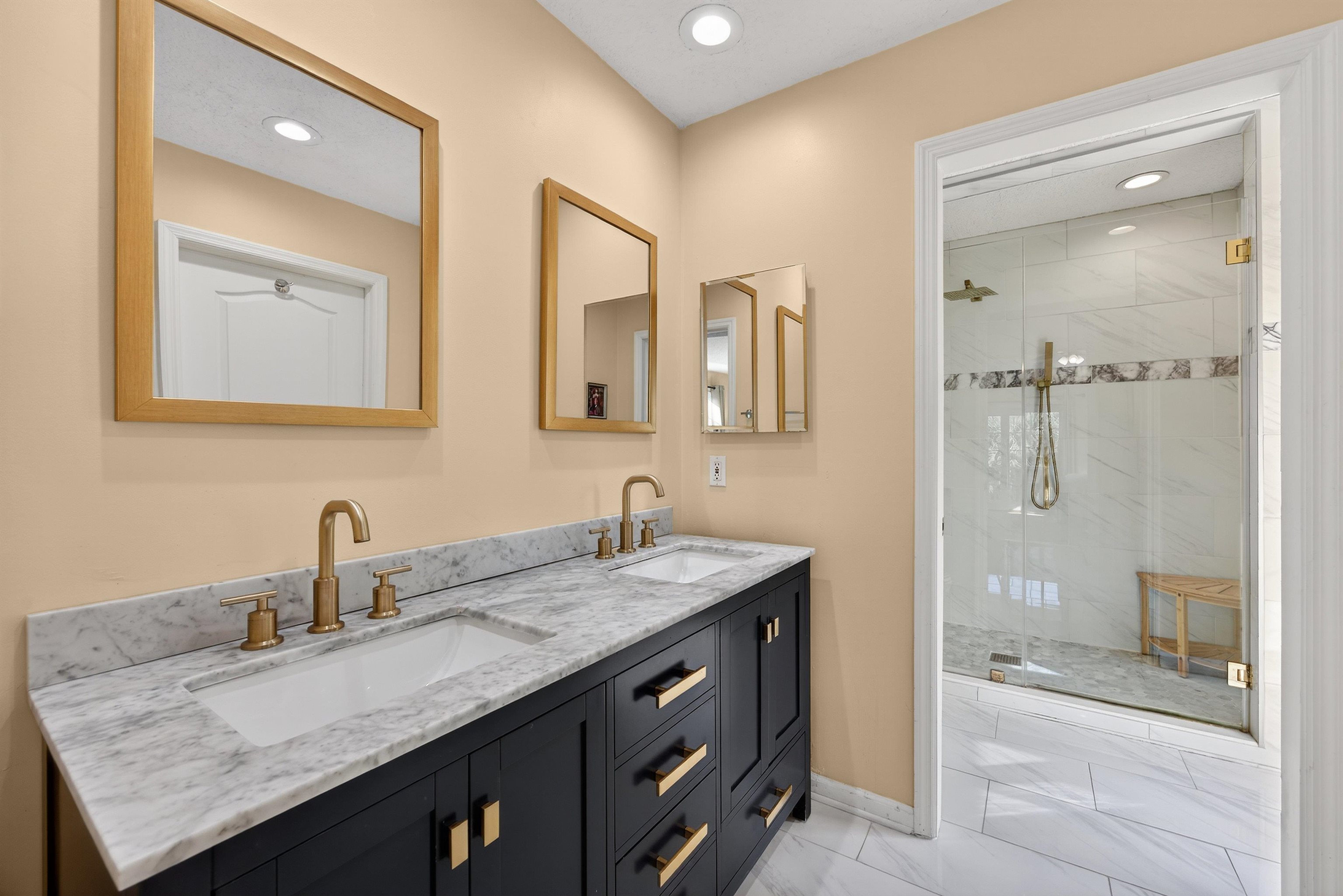 91 Gene Johnson Road St. Augustine, FL 32080 - Photo 6 of 44 Primary Bathroom