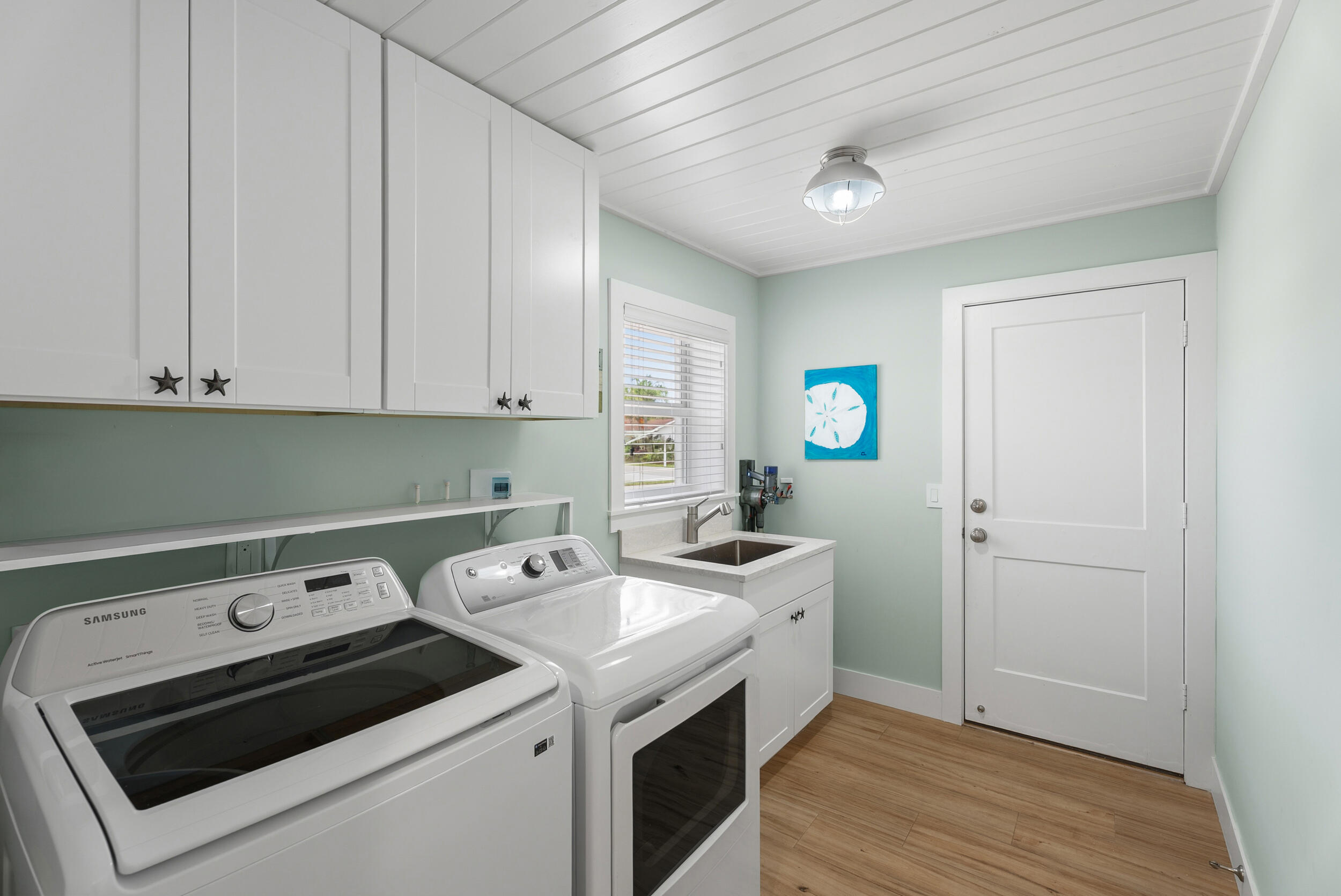 303 Norfolk Road Jupiter, FL 33469 - Photo 22 of 36 071_09Rm