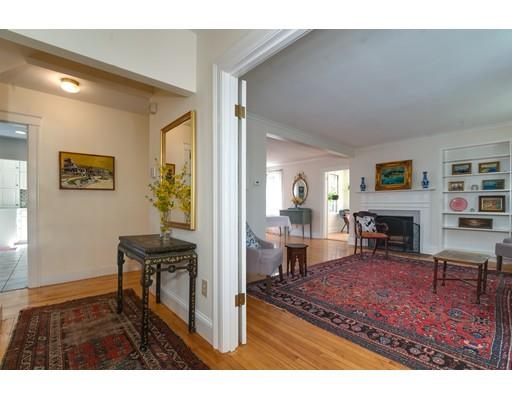 9 Montvale Road Worcester, MA 01609 - Photo 3 of 29 Gallery Image 3