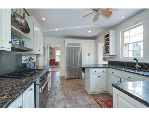 9 Montvale Road Worcester, MA 01609 - Photo 8 of 29 Gallery Image 8