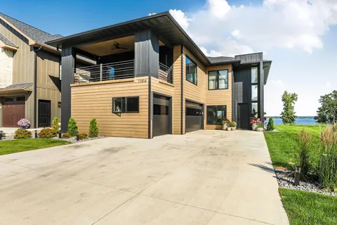 $1,750,000 | 11616 Indian Beach Road, Spicer, MN 56288