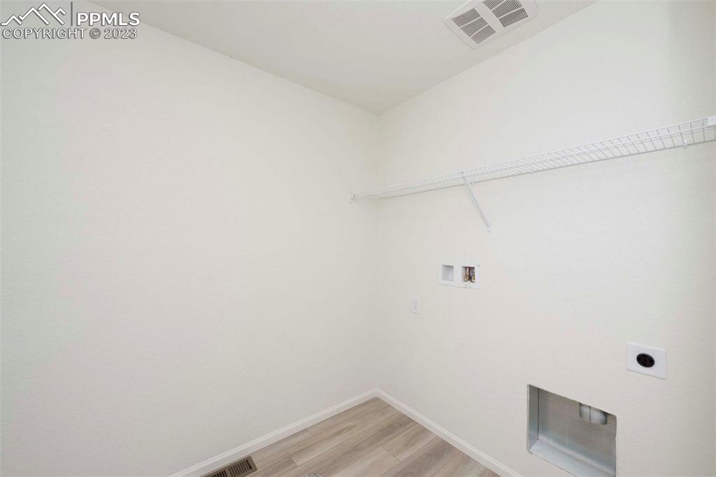 2039 Peachleaf Loop Castle Rock, CO 80108 - Photo 13 of 23 a view of a small space