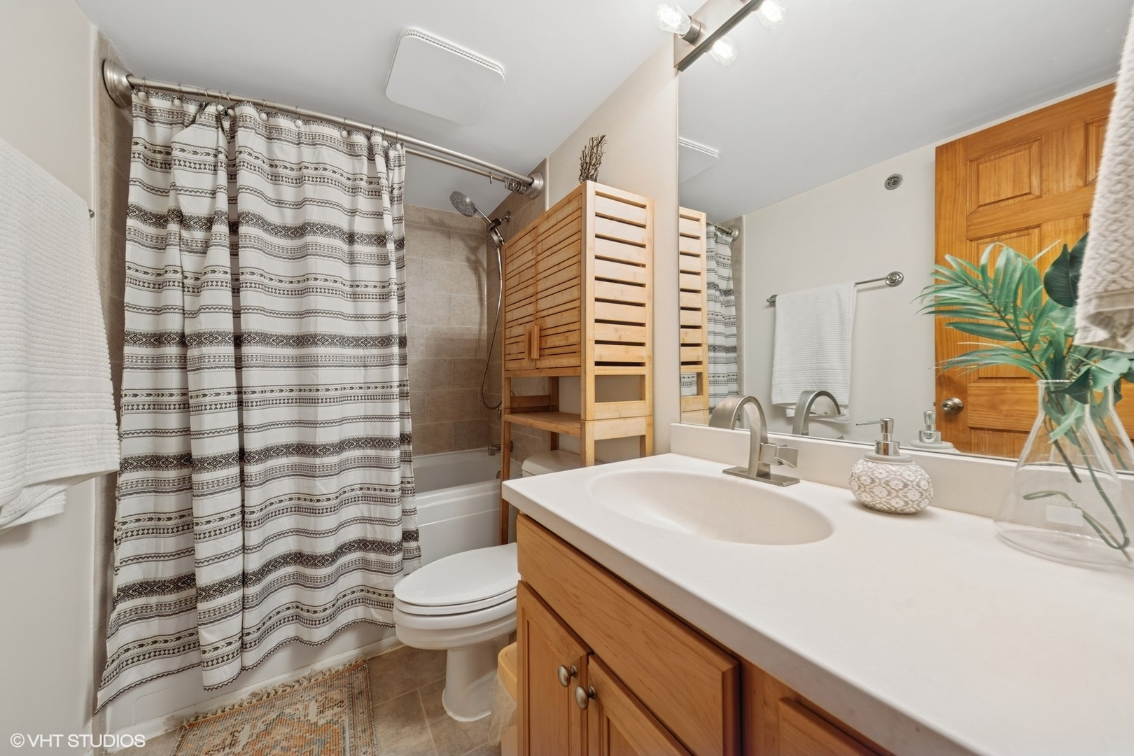 500 South Clinton Street, Unit 517 Chicago, IL 60607 - Photo 13 of 16 Gallery Image 13