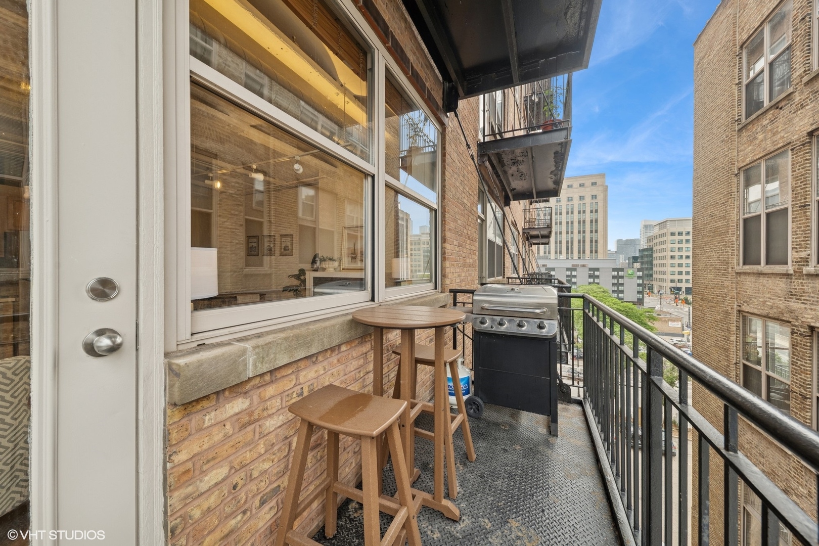500 South Clinton Street, Unit 517 Chicago, IL 60607 - Photo 15 of 16 Gallery Image 15