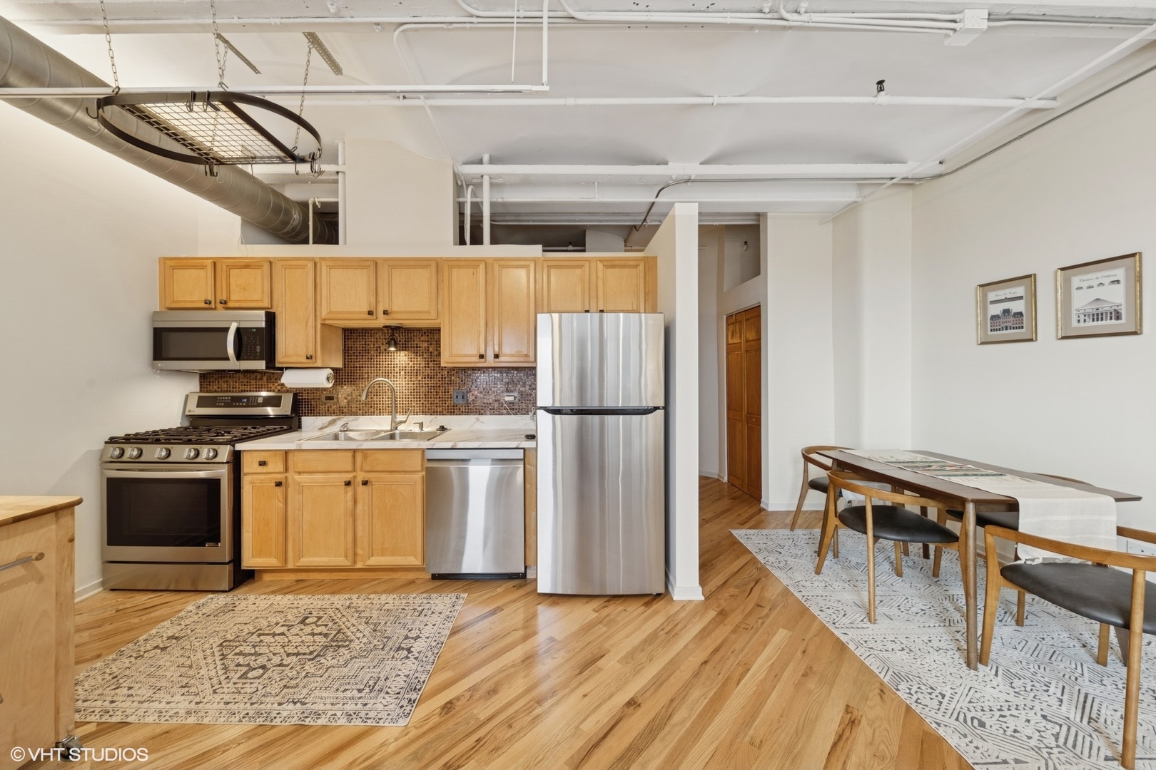 500 South Clinton Street, Unit 517 Chicago, IL 60607 - Photo 8 of 16 Gallery Image 8
