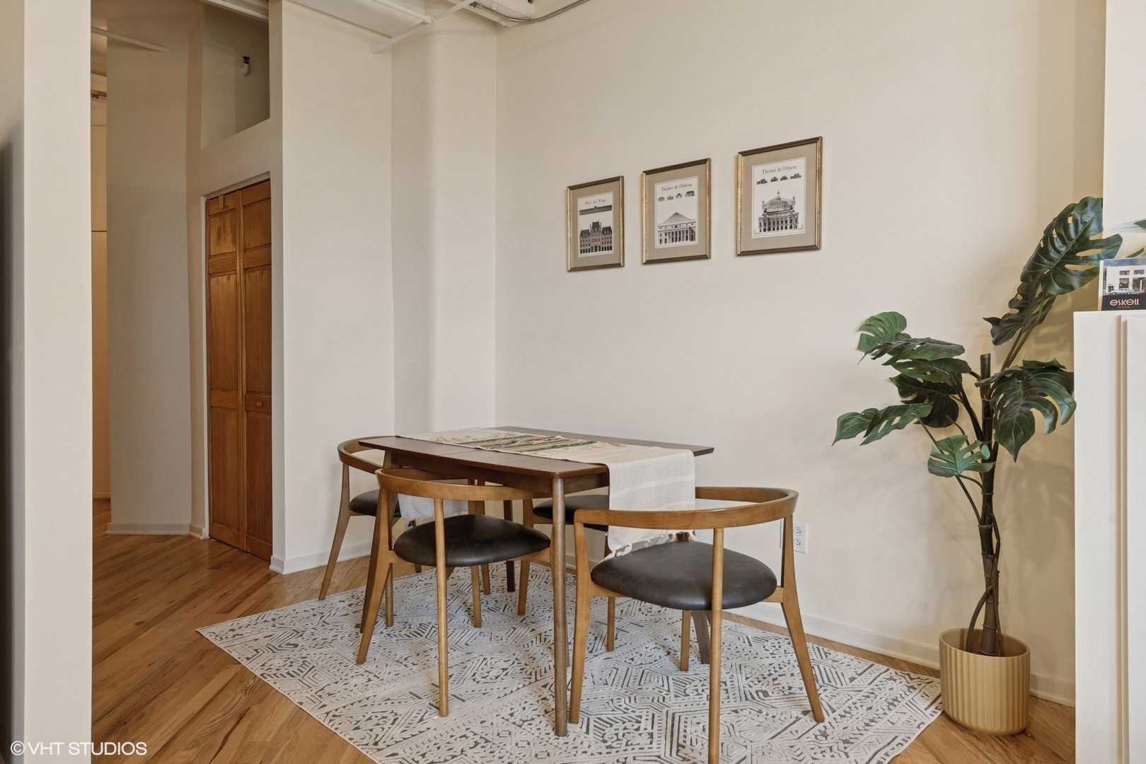 500 South Clinton Street, Unit 517 Chicago, IL 60607 - Photo 10 of 16 Gallery Image 10