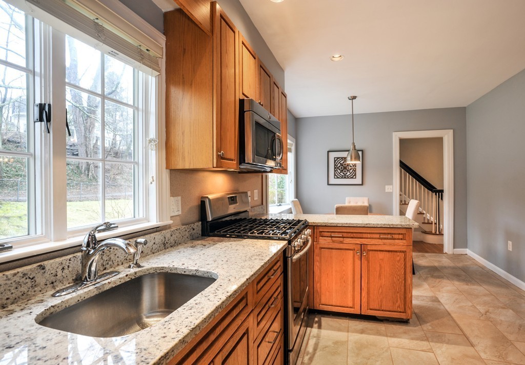 121 Prospect Street Wellesley, MA 02481 - Photo 11 of 19 Gallery Image 11