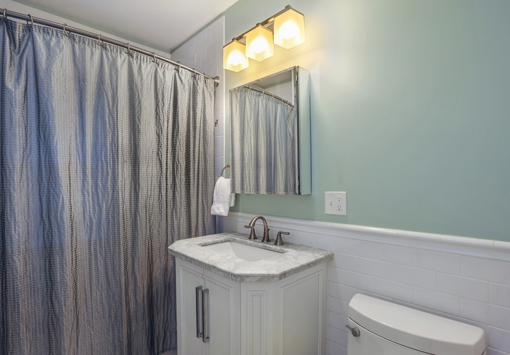 121 Prospect Street Wellesley, MA 02481 - Photo 19 of 19 Gallery Image 19