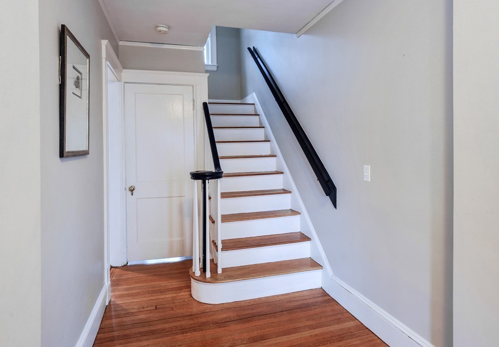 121 Prospect Street Wellesley, MA 02481 - Photo 3 of 19 Gallery Image 3
