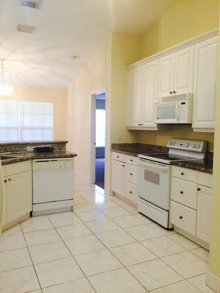 2354 Southwest Neal Road Port St. Lucie, FL 34953 - Photo 4 of 13 kitchen