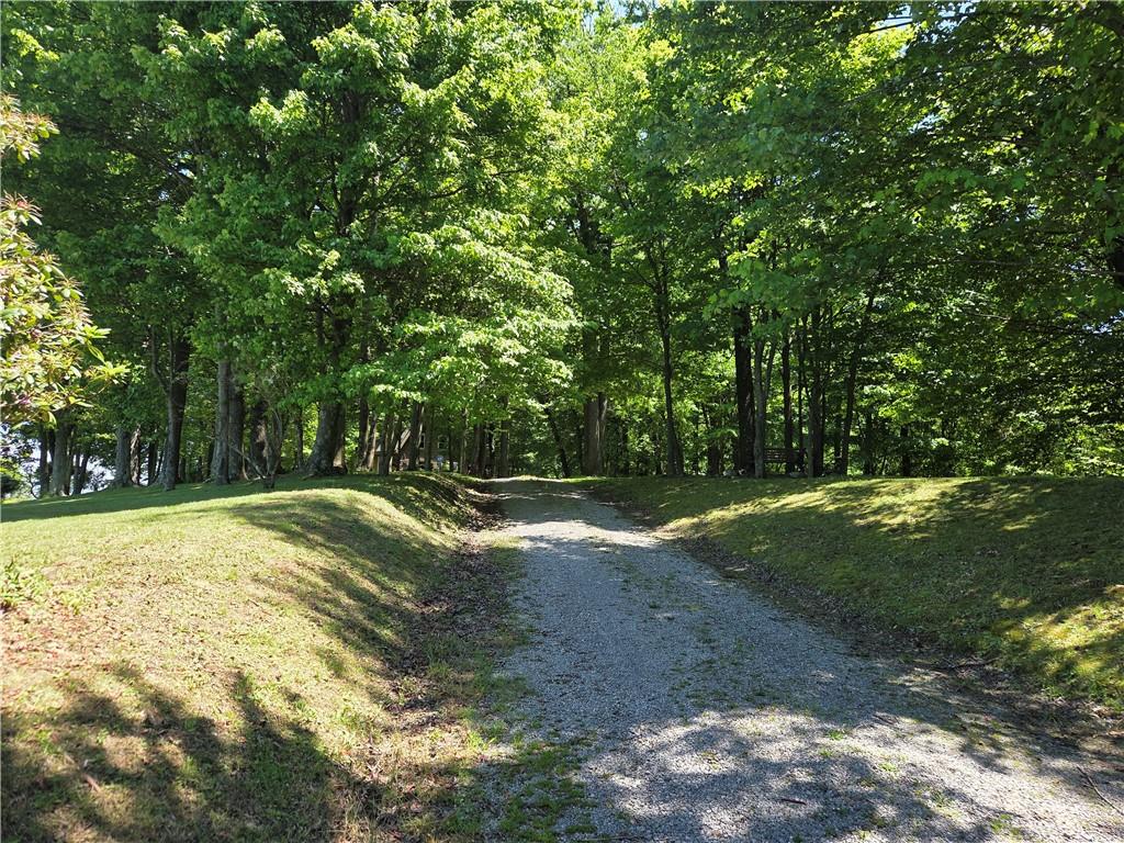 4075 Ridge Road Aliquippa, PA 15001 - Photo 29 of 38