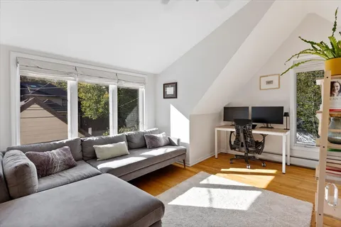 $1,399,900 | 2646 Eastwood Avenue, Evanston, IL 60201