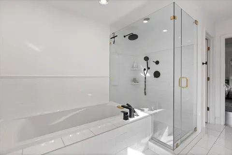 $1,399,900 | 2646 Eastwood Avenue, Evanston, IL 60201
