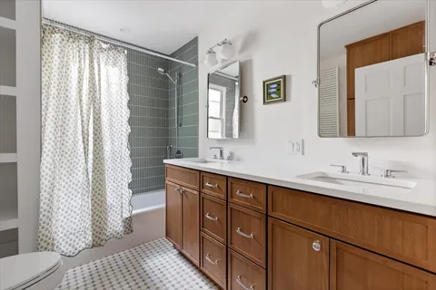 $1,399,900 | 2646 Eastwood Avenue, Evanston, IL 60201