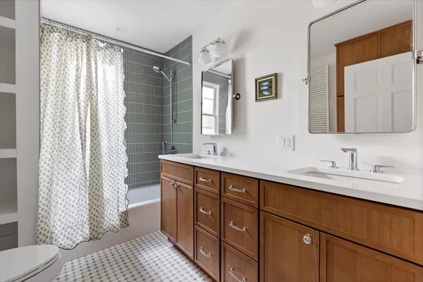 $1,399,900 | 2646 Eastwood Avenue, Evanston, IL 60201