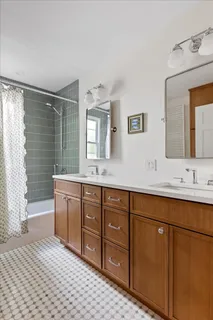 $1,399,900 | 2646 Eastwood Avenue, Evanston, IL 60201