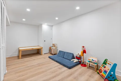 $1,399,900 | 2646 Eastwood Avenue, Evanston, IL 60201