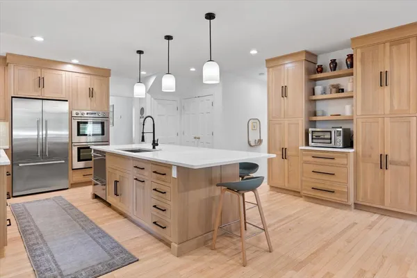 $1,399,900 | 2646 Eastwood Avenue, Evanston, IL 60201