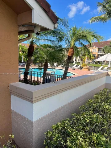 $2,100 | 8821 Wiles Road, Unit 306, Coral Springs, FL 33067