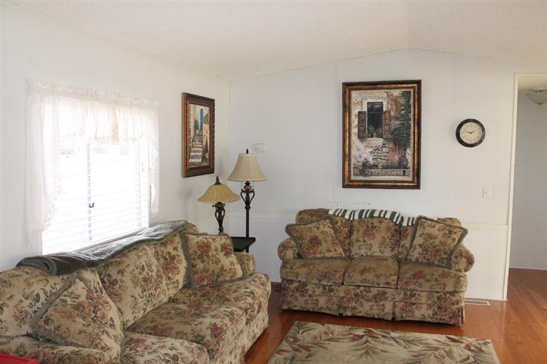 1550 Rory Lane Simi Valley, CA 93063 - Photo 10 of 23 Additional Photo