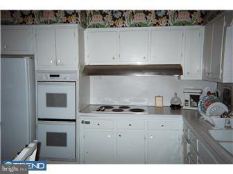 8 Durand Road Abington, PA 19006 - Photo 5 of 5 Kitchen
