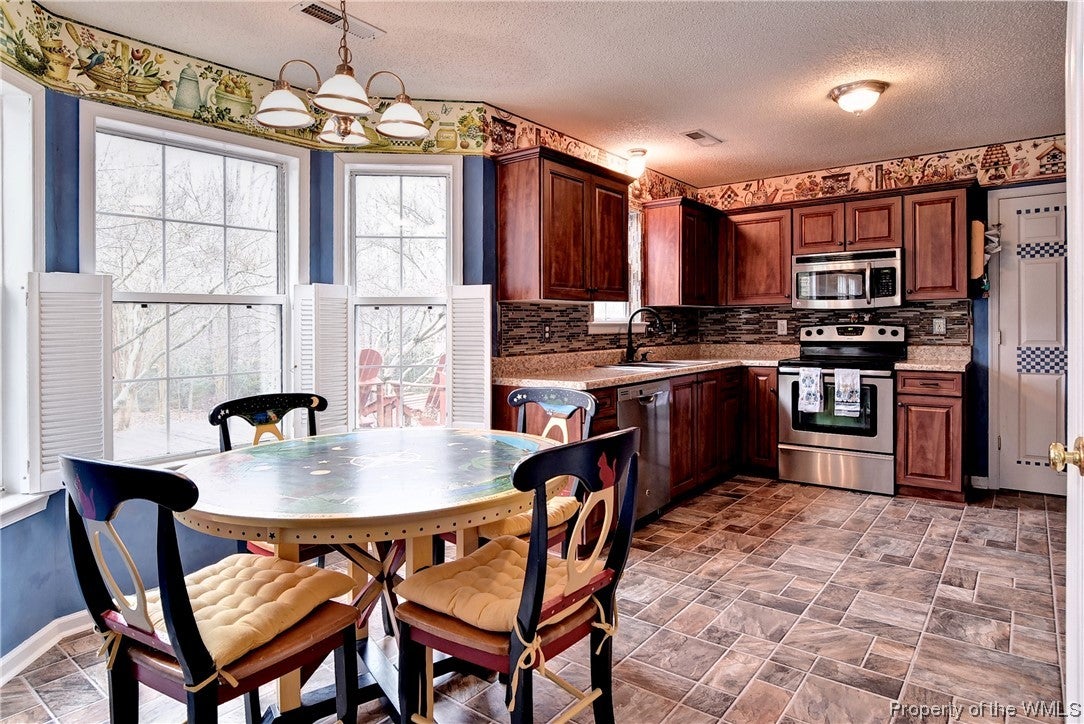 6041 Allegheny Road Williamsburg, VA 23188 - Photo 25 of 40 Gallery Image 25