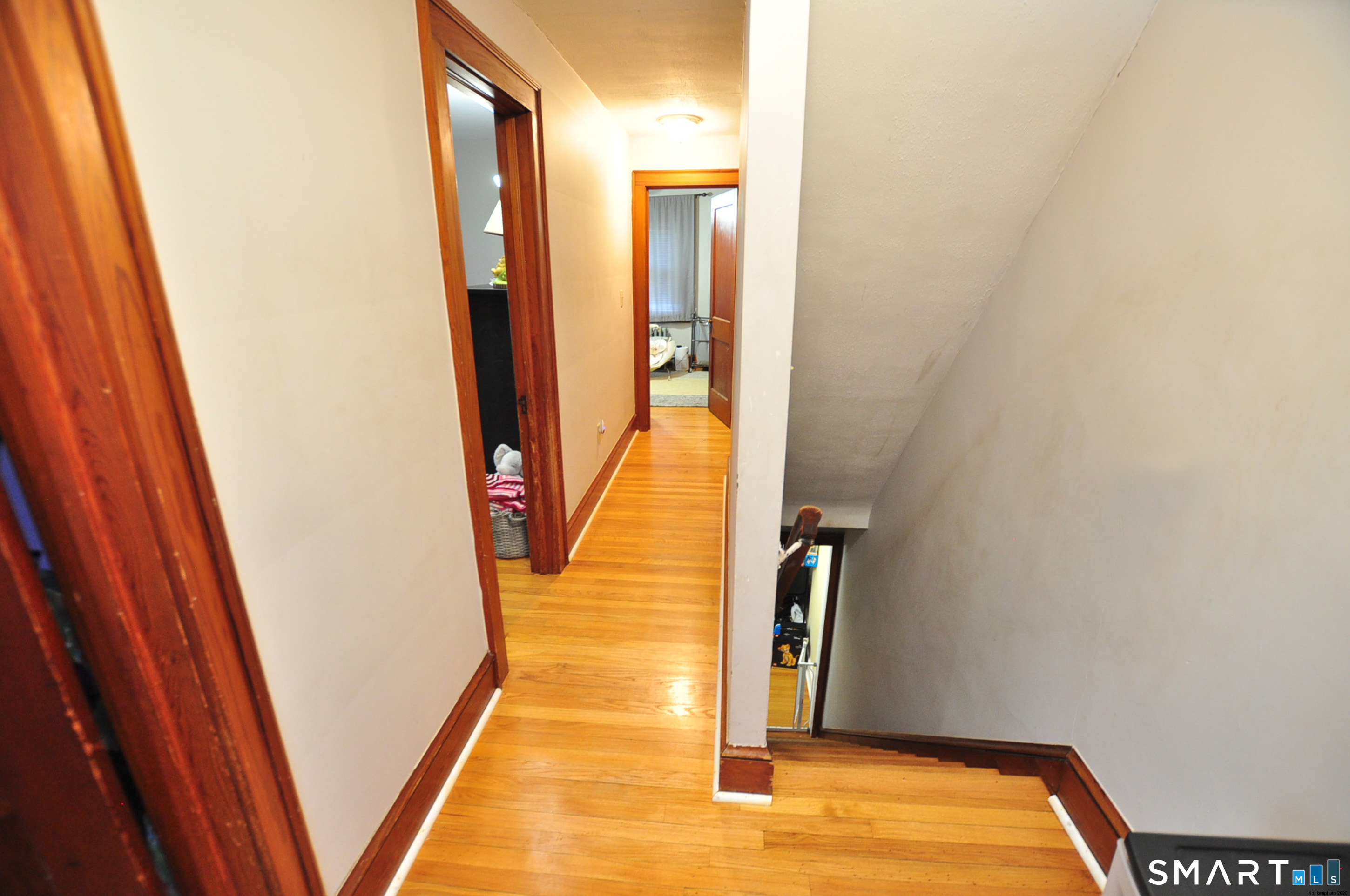 6 Omo Street Middletown, CT 06457 - Photo 15 of 38