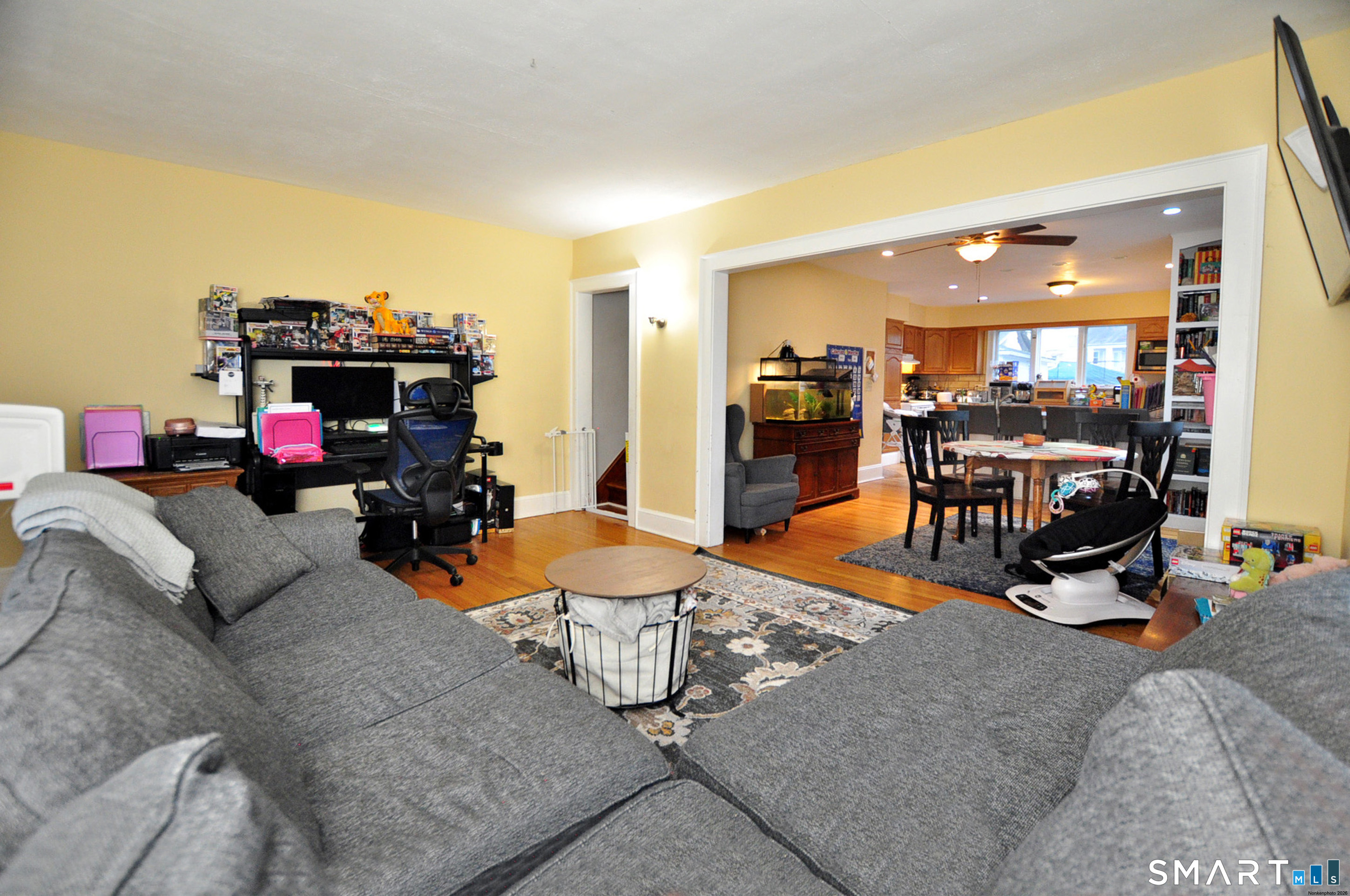 6 Omo Street Middletown, CT 06457 - Photo 8 of 38