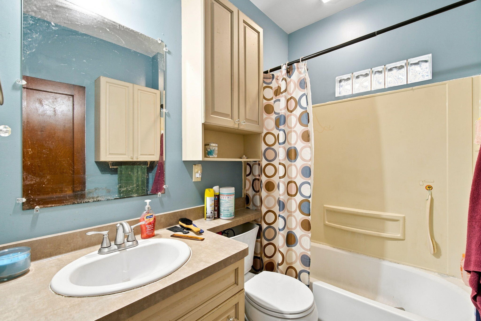 4029 Sheridan Road Kenosha, WI 53140 - Photo 9 of 17 full bath