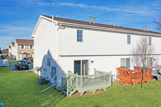 $159,900 | 5 Andy Court, Unit 4, Bloomington, IL 61704